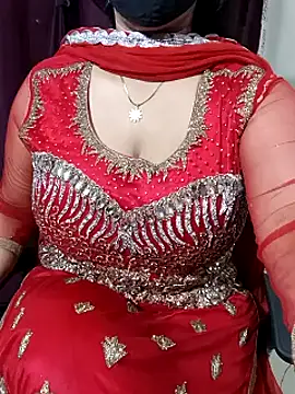 Snapshot of Anamika_Kapoor chatting on 03.01.25 Anamika Kapoor online show from 03.01.25