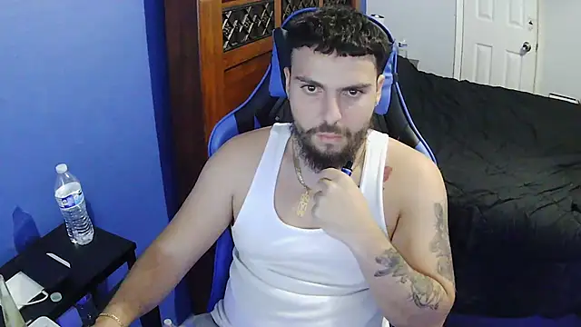 Snapshot of MasterKvn chatting on 03.17.25 MasterKvn online show from 03.17.25