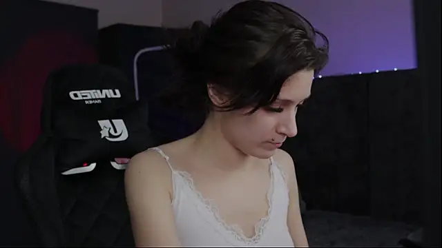 Snapshot of Kathleen_Meow chatting on 12.10.24 Kathleen Meow online show from 12.10.24