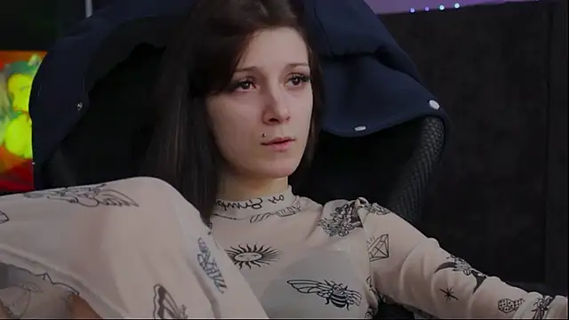 Snapshot of Kathleen_Meow chatting on 12.13.24 Kathleen Meow online show from 12.13.24