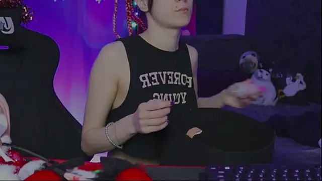 Snapshot of Kathleen_Meow chatting on 01.03.25 Kathleen Meow online show from 01.03.25