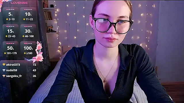 Snapshot of Miya_Mark chatting on 02.21.25 Miya Mark online show from 02.21.25