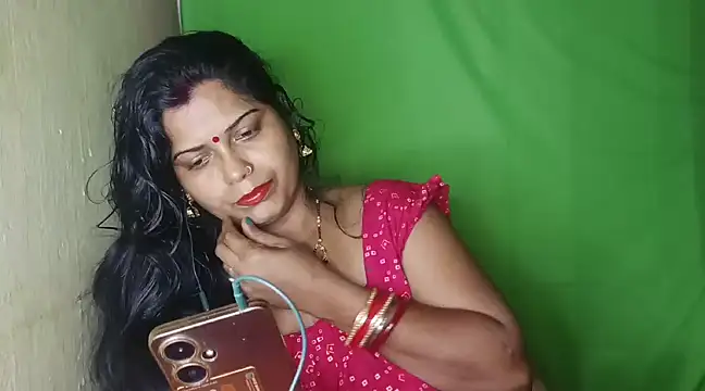 Snapshot of mamoni91 chatting on 12.29.24 mamoni91 online show from 12.29.24