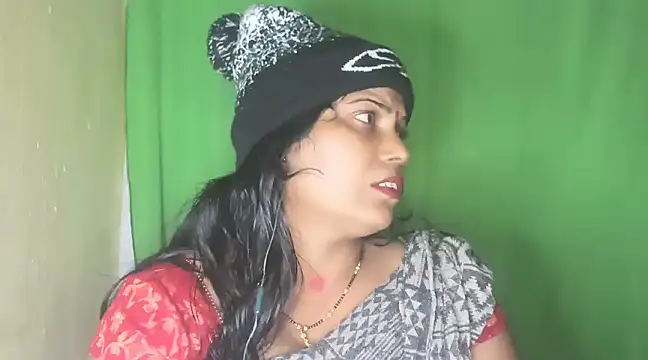 Snapshot of mamoni91 chatting on 12.31.24 mamoni91 online show from 12.31.24