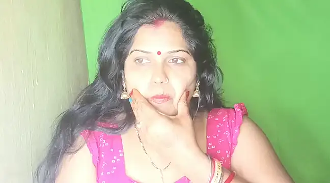 Snapshot of mamoni91 chatting on 01.04.25 mamoni91 online show from 01.04.25
