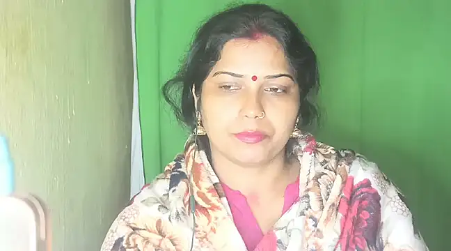 Snapshot of mamoni91 chatting on 01.06.25 mamoni91 online show from 01.06.25