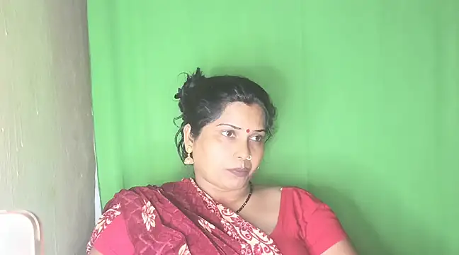 Snapshot of mamoni91 chatting on 01.07.25 mamoni91 online show from 01.07.25