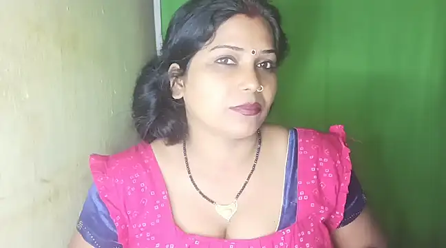 Snapshot of mamoni91 chatting on 01.25.25 mamoni91 online show from 01.25.25