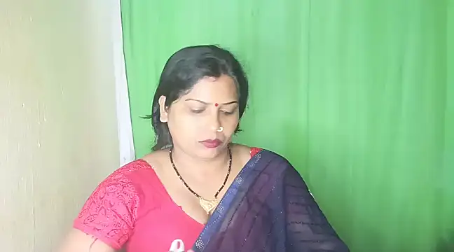 Snapshot of mamoni91 chatting on 01.28.25 mamoni91 online show from 01.28.25
