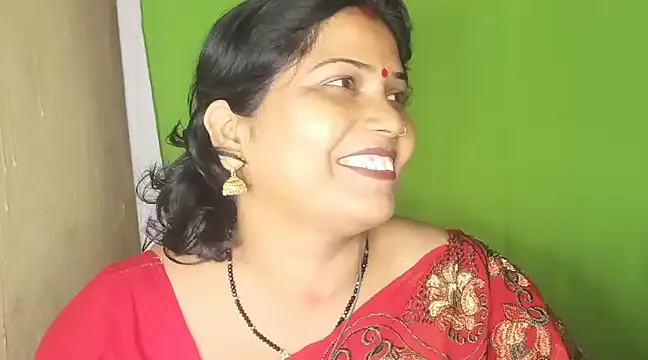 Snapshot of mamoni91 chatting on 02.06.25 mamoni91 online show from 02.06.25