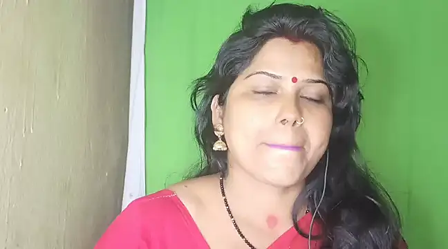 Snapshot of mamoni91 chatting on 02.06.25 mamoni91 online show from 02.06.25