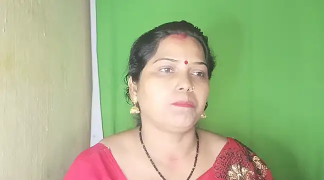 Snapshot of mamoni91 chatting on 02.08.25 mamoni91 online show from 02.08.25