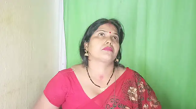 Snapshot of mamoni91 chatting on 02.08.25 mamoni91 online show from 02.08.25