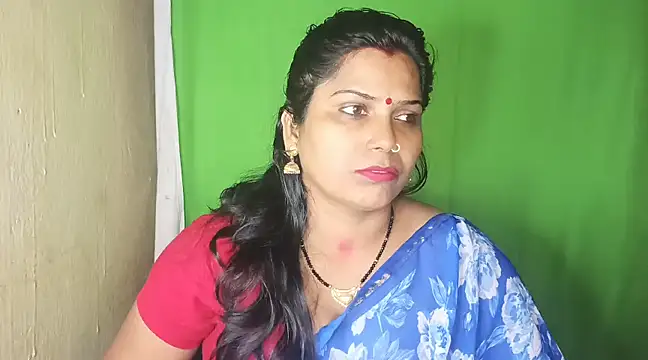Snapshot of mamoni91 chatting on 02.10.25 mamoni91 online show from 02.10.25