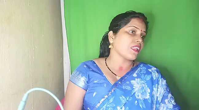 Snapshot of mamoni91 chatting on 02.11.25 mamoni91 online show from 02.11.25