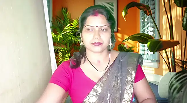 Snapshot of mamoni91 chatting on 02.16.25 mamoni91 online show from 02.16.25