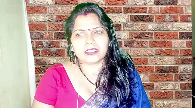 Snapshot of mamoni91 chatting on 02.19.25 mamoni91 online show from 02.19.25