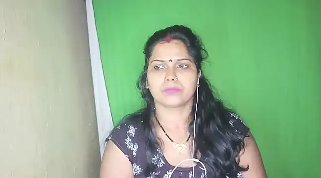 Snapshot of mamoni91 chatting on 02.21.25 mamoni91 online show from 02.21.25