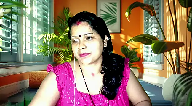 Snapshot of mamoni91 chatting on 02.25.25 mamoni91 online show from 02.25.25