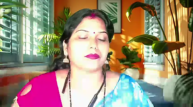 Snapshot of mamoni91 chatting on 02.27.25 mamoni91 online show from 02.27.25
