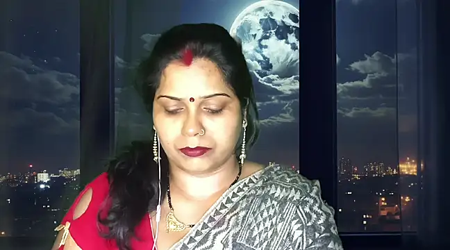 Snapshot of mamoni91 chatting on 03.06.25 mamoni91 online show from 03.06.25