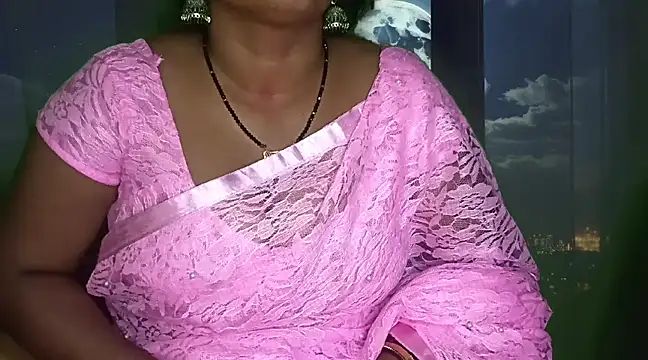 Snapshot of mamoni91 chatting on 03.19.25 mamoni91 online show from 03.19.25