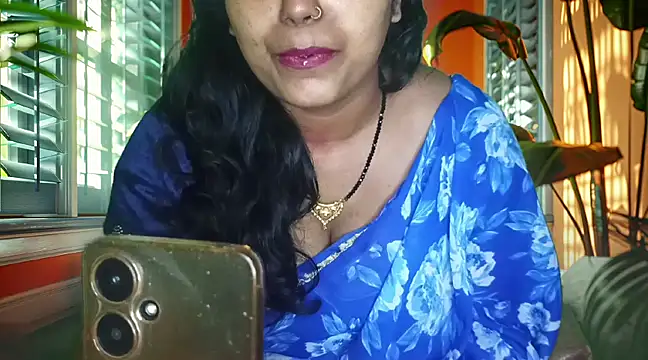 Snapshot of mamoni91 chatting on 03.22.25 mamoni91 online show from 03.22.25