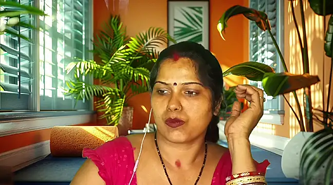 Snapshot of mamoni91 chatting on 03.23.25 mamoni91 online show from 03.23.25