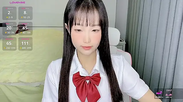 Snapshot of -Wendy__ chatting on 01.09.25 -Wendy online show from 01.09.25