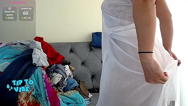 Snapshot of Kay_LustyWife chatting on 12.12.24 Kay LustyWife online show from 12.12.24