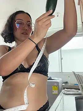 Snapshot of Kay_LustyWife chatting on 01.30.25 Kay LustyWife online show from 01.30.25