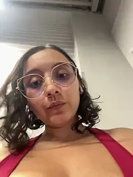 Snapshot of Kay_LustyWife chatting on 03.22.25 Kay LustyWife online show from 03.22.25