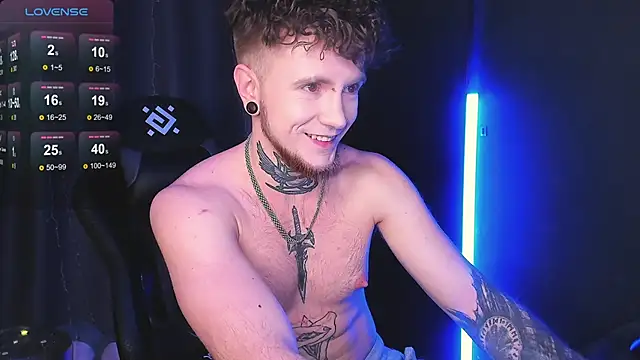 Snapshot of Badrabbitt_ chatting on 01.15.25 Badrabbitt  online show from 01.15.25