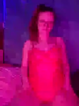 Snapshot of angel_star420864 chatting on 02.15.25 angel star420864 online show from 02.15.25