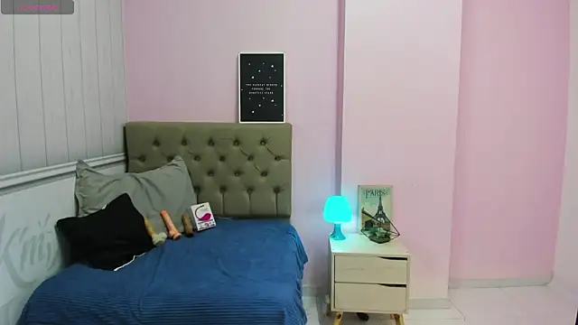 Snapshot of lauren_rios7 chatting on 02.06.25 lauren rios7 online show from 02.06.25