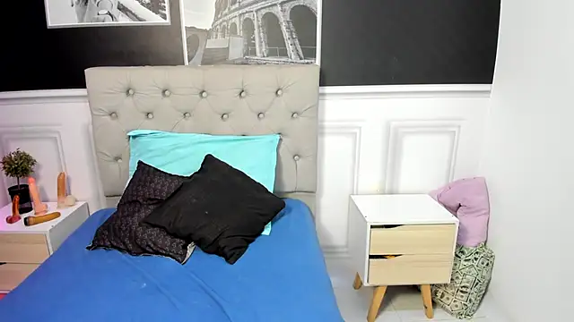 Snapshot of lauren_rios7 chatting on 10.01.25 lauren rios7 online show from 10.01.25