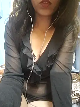 Snapshot of Sanjana-Mehar chatting on 03.17.25 Sanjana-Mehar online show from 03.17.25