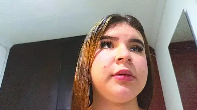 mandy renzon1  online show from 02.27.25