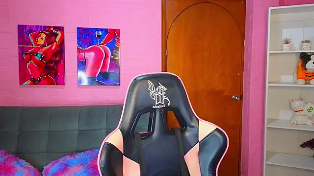 Snapshot of abigail_monore_ chatting on 10.16.25 abigail monore online show from 10.16.25