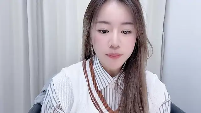 chloe-01 online show from 01.18.25