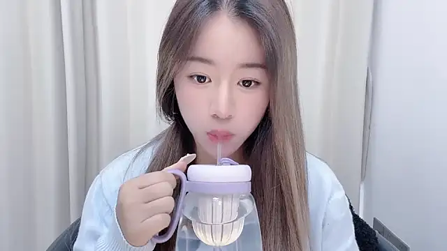 Snapshot of chloe-01 chatting on 01.21.25 chloe-01 online show from 01.21.25