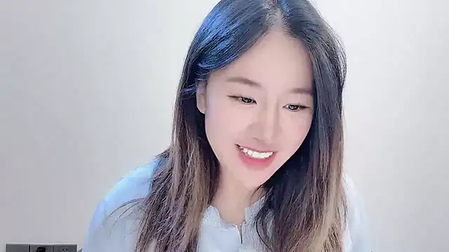 Snapshot of chloe-01 chatting on 11.12.25 chloe-01 online show from 11.12.25