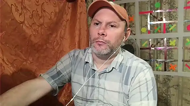 Snapshot of AgnichBan chatting on 01.12.25 AgnichBan online show from 01.12.25