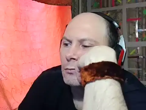 Snapshot of AgnichBan chatting on 01.27.25 AgnichBan online show from 01.27.25