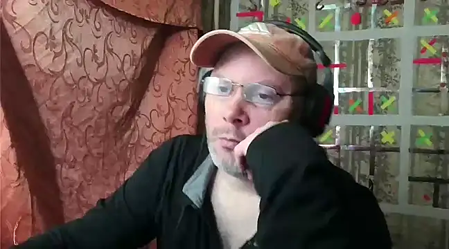 Snapshot of AgnichBan chatting on 02.16.25 AgnichBan online show from 02.16.25