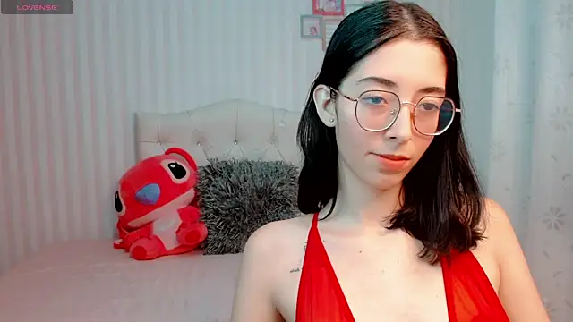 Snapshot of brooklove_doll chatting on 01.17.25 brooklove doll online show from 01.17.25