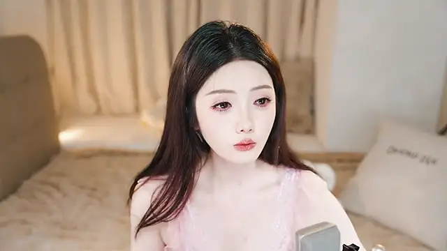 Eimile online show from 03.03.25