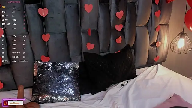 Snapshot of Lorena_Vieira_ chatting on 02.13.25 Lorena Vieira  online show from 02.13.25