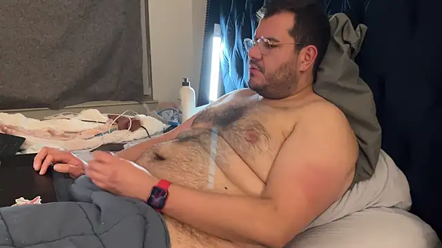 Snapshot of bearcloudcomputa chatting on 02.15.25 bearcloudcomputa online show from 02.15.25