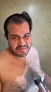 Snapshot of bearcloudcomputa chatting on 11.05.25 bearcloudcomputa online show from 11.05.25